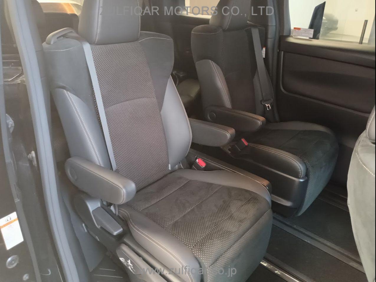 TOYOTA ALPHARD 2020 Image 24