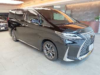 LEXUS LM350 2021 Image 3