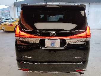 LEXUS LM350 2021 Image 32