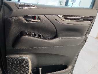 LEXUS LM350 2021 Image 49