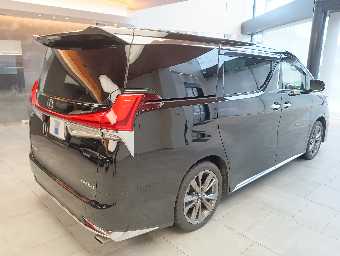 LEXUS LM350 2021 Image 9