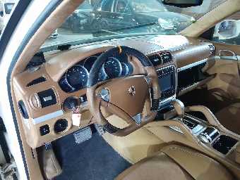 PORSCHE CAYENNE 2009 Image 14
