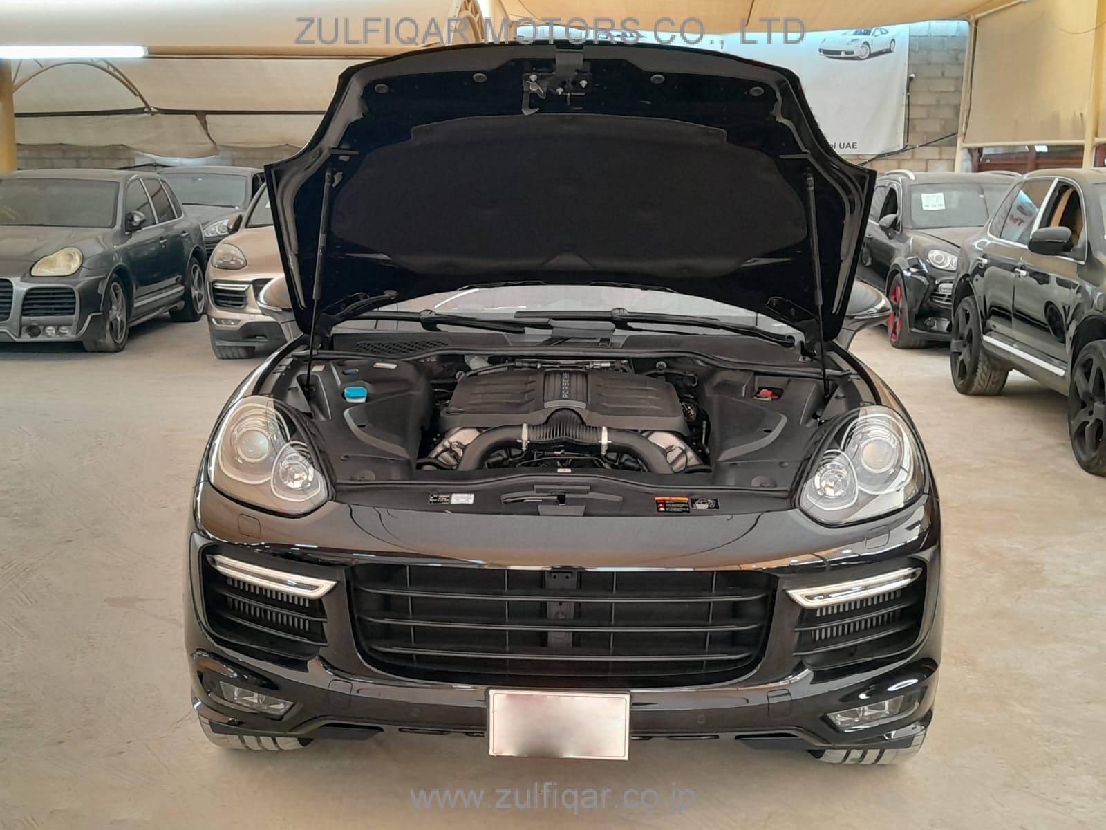 PORSCHE CAYENNE 2015 Image 9