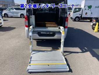 NISSAN NV350 CARAVAN 2017 Image 7