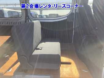 NISSAN NV350 CARAVAN 2017 Image 6