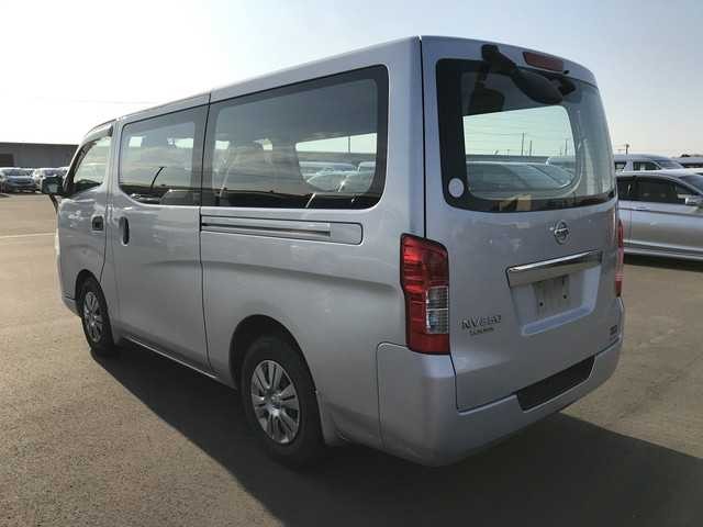 NISSAN NV350 CARAVAN 2016 Image 21