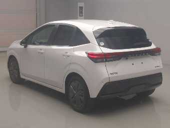 NISSAN NOTE 2021 Image 4