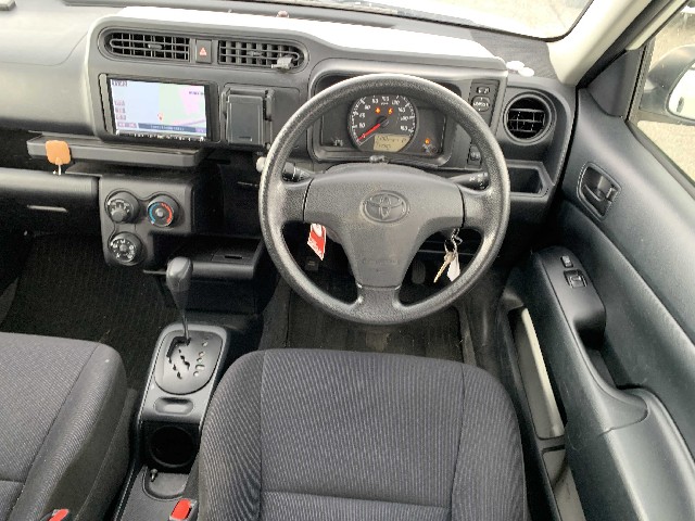 TOYOTA PROBOX 2018 Image 19