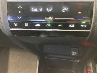 HONDA FIT HYBRID 2016 Image 10