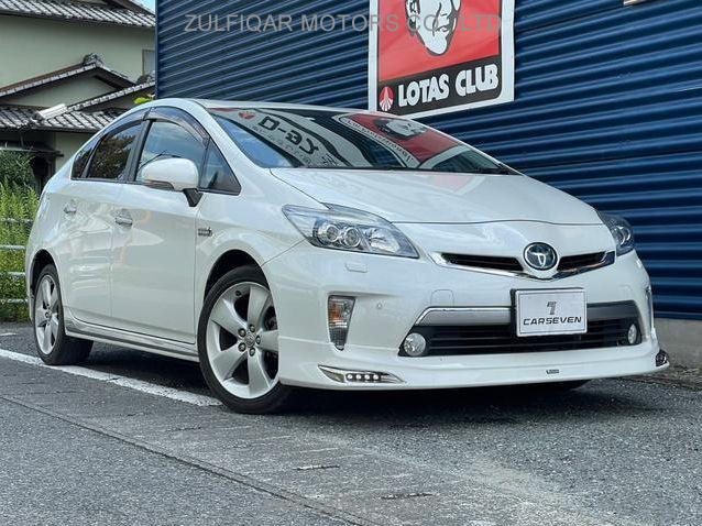 TOYOTA PRIUS PHV 2015 Image 1