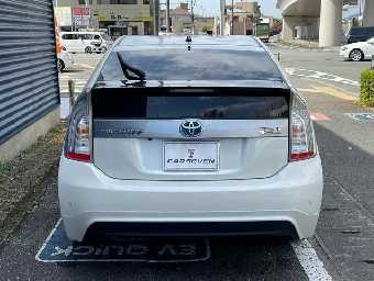 TOYOTA PRIUS PHV 2015 Image 11