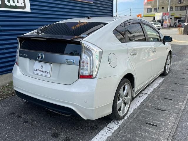 TOYOTA PRIUS PHV 2015 Image 20