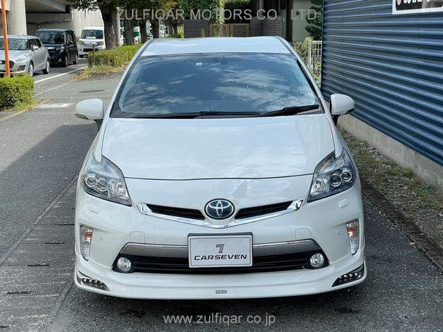 TOYOTA PRIUS PHV 2015 Image 3