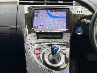 TOYOTA PRIUS PHV 2015 Image 23