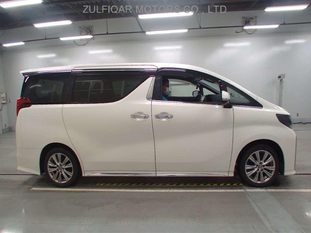 TOYOTA ALPHARD 2021 Image 3