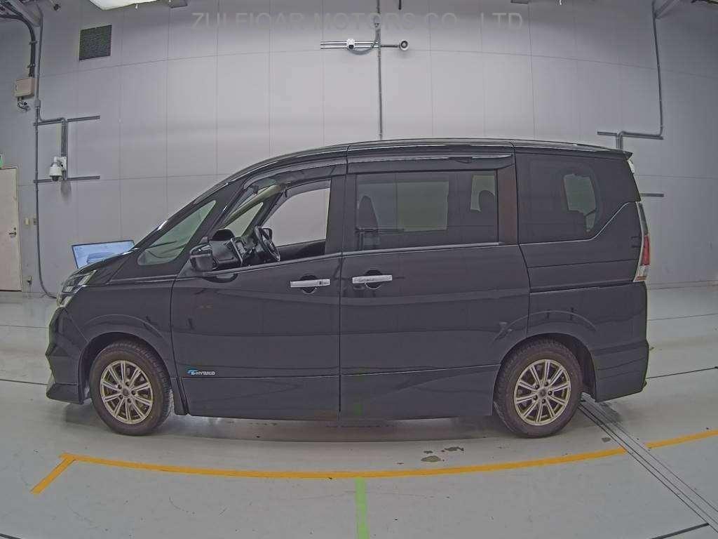 NISSAN SERENA 2016 Image 4