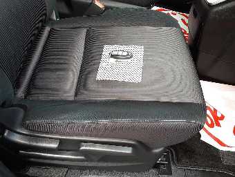 NISSAN SERENA 2016 Image 8