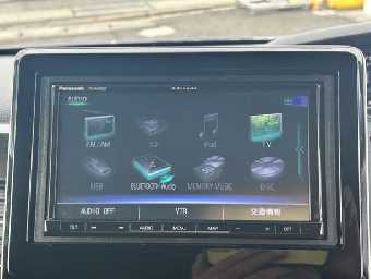 HONDA N-BOX CUSTOM 2019 Image 17