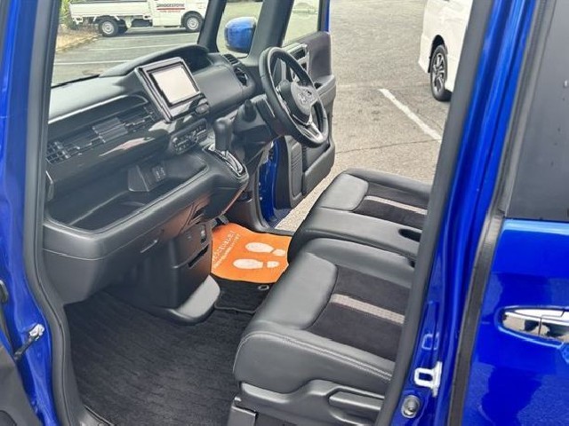 HONDA N-BOX CUSTOM 2019 Image 26