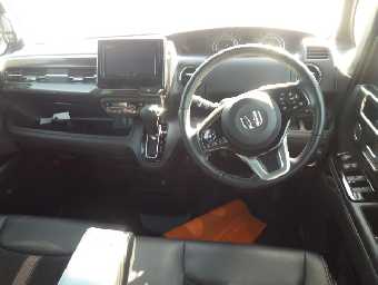 HONDA N-BOX CUSTOM 2019 Image 31