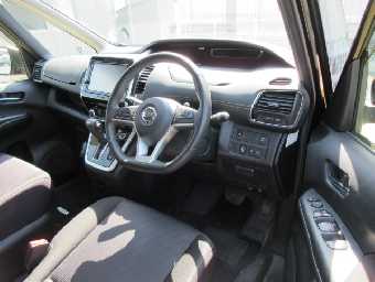 NISSAN SERENA 2019 Image 6