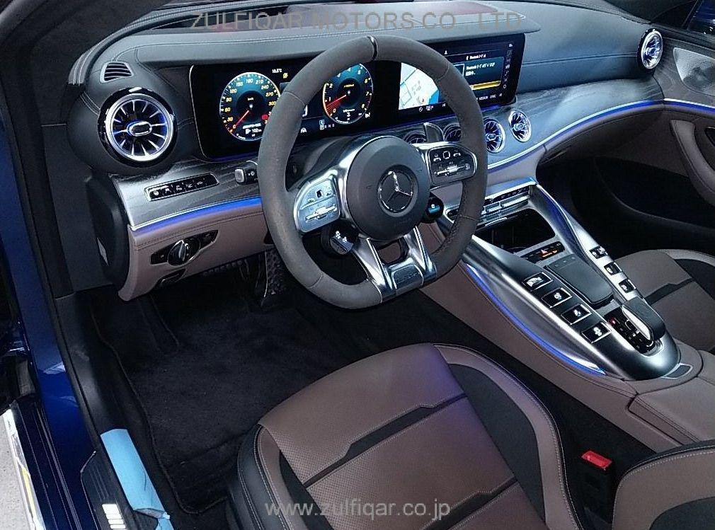 MERCEDES AMG GT 2019 Image 3