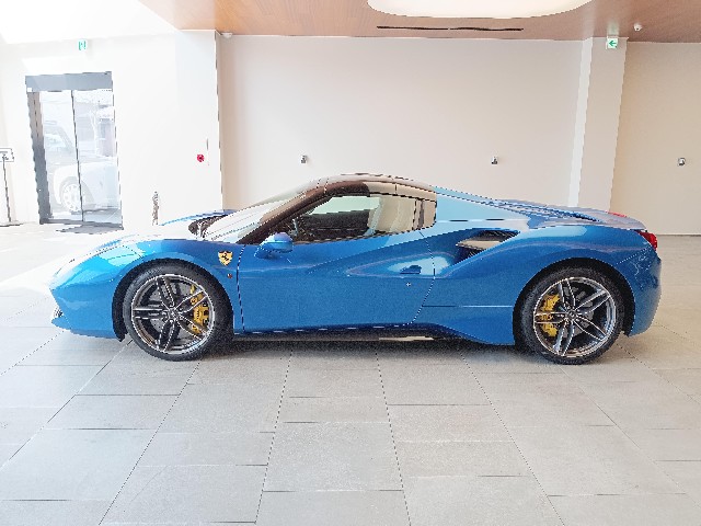 FERRARI 488 SPIDER 2016 Image 19