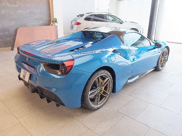 FERRARI 488 SPIDER 2016 Image 22
