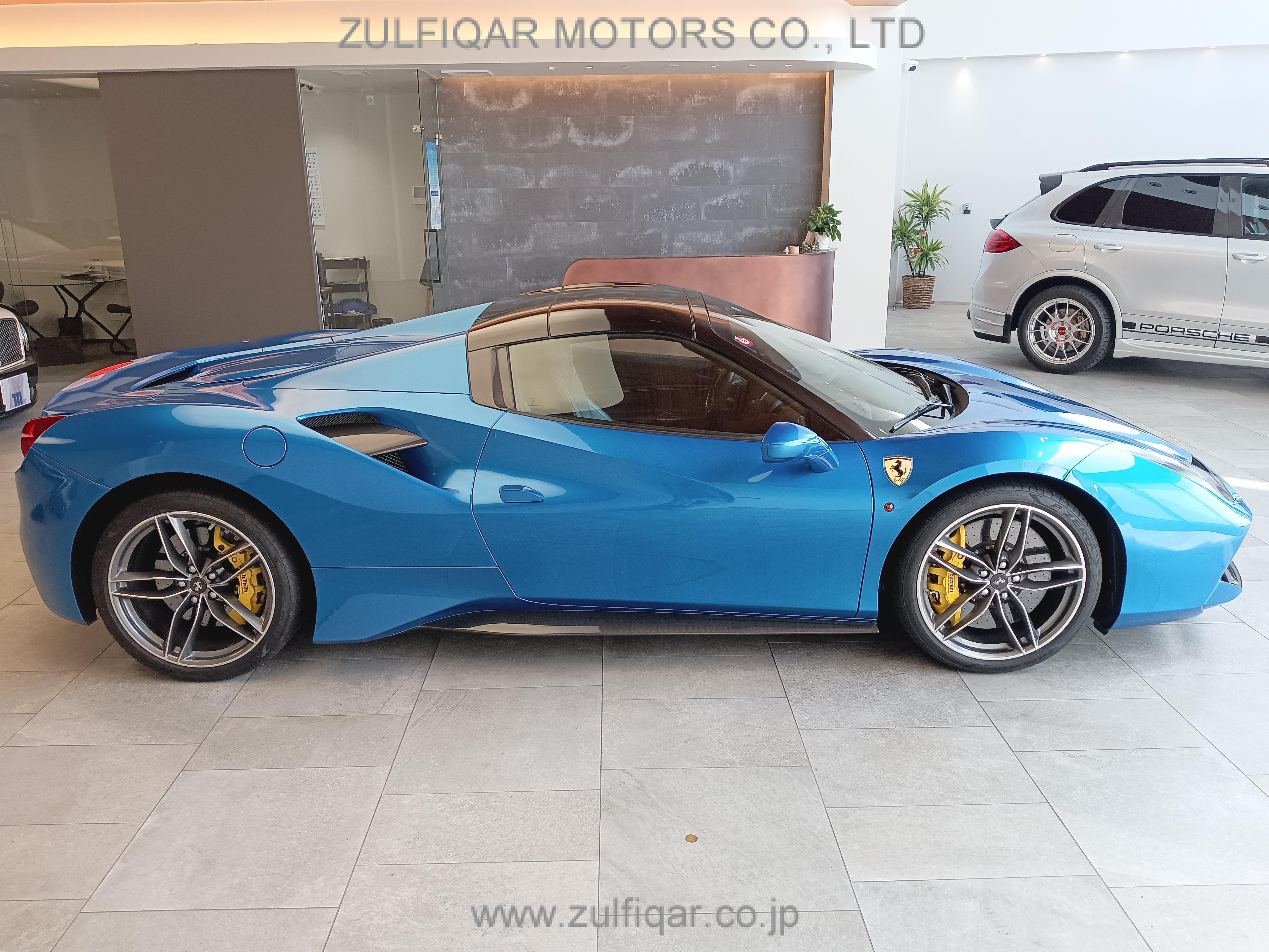 FERRARI 488 SPIDER 2016 Image 23