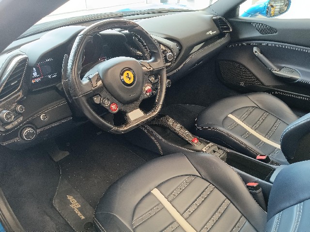 FERRARI 488 SPIDER 2016 Image 31