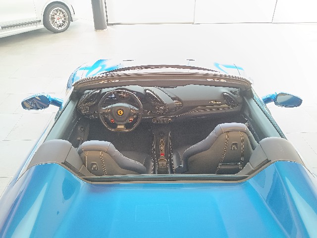 FERRARI 488 SPIDER 2016 Image 38