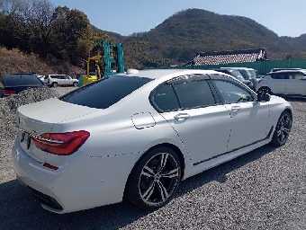 BMW 7 SERIES 2016 Image 3
