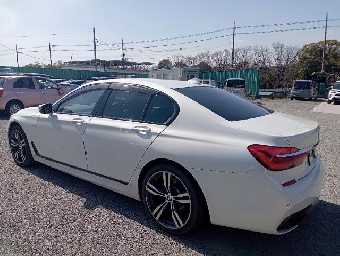BMW 7 SERIES 2016 Image 4