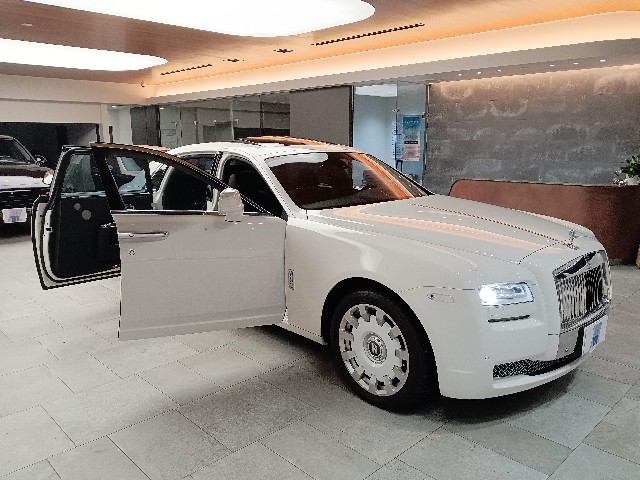 ROLLS ROYCE GHOST 2012 Image 19
