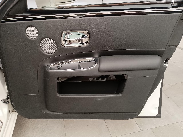 ROLLS ROYCE GHOST 2012 Image 28