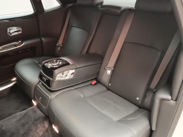 ROLLS ROYCE GHOST 2012 Image 49