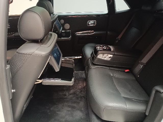 ROLLS ROYCE GHOST 2012 Image 52