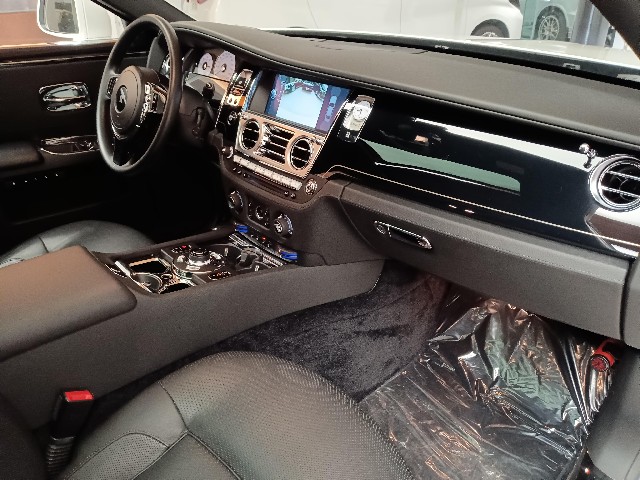 ROLLS ROYCE GHOST 2012 Image 60