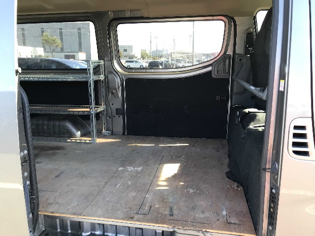 NISSAN NV350 CARAVAN 2017 Image 24