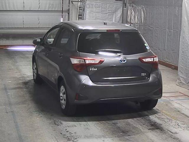 TOYOTA VITZ 2019 Image 8