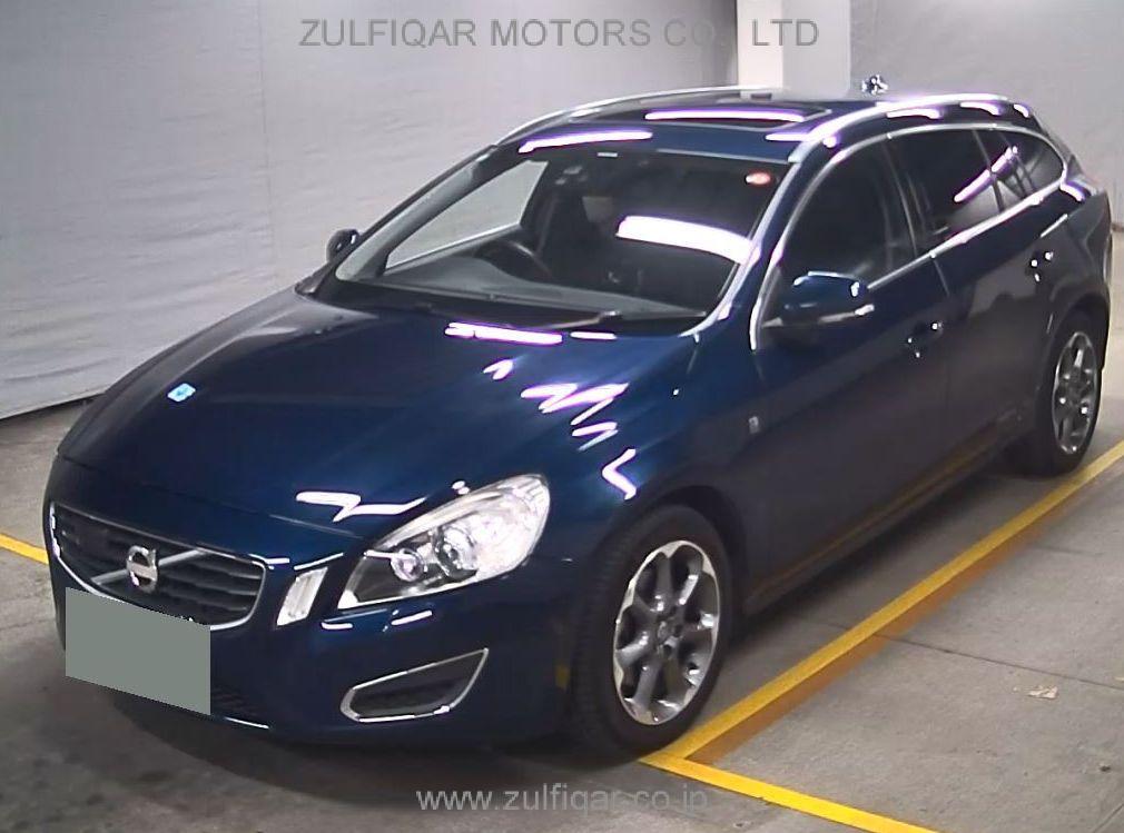 VOLVO V60 2012 Image 4