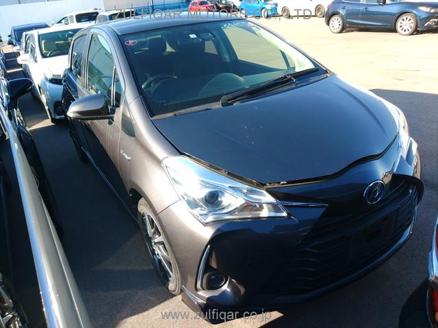 TOYOTA VITZ 2017 Image 22