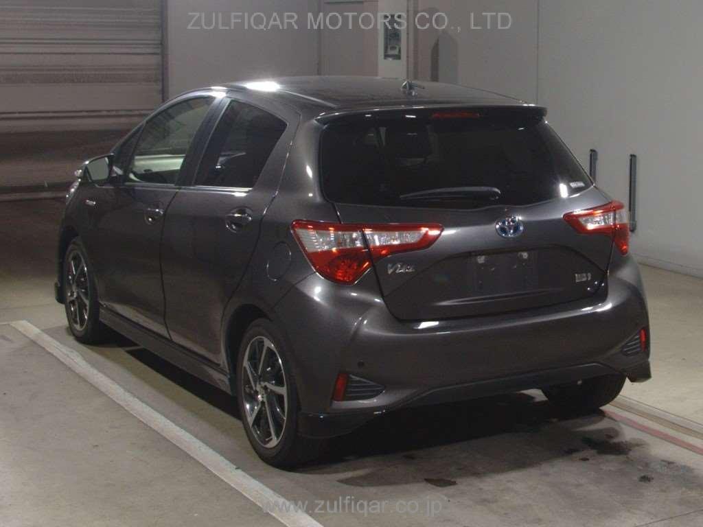 TOYOTA VITZ 2017 Image 4