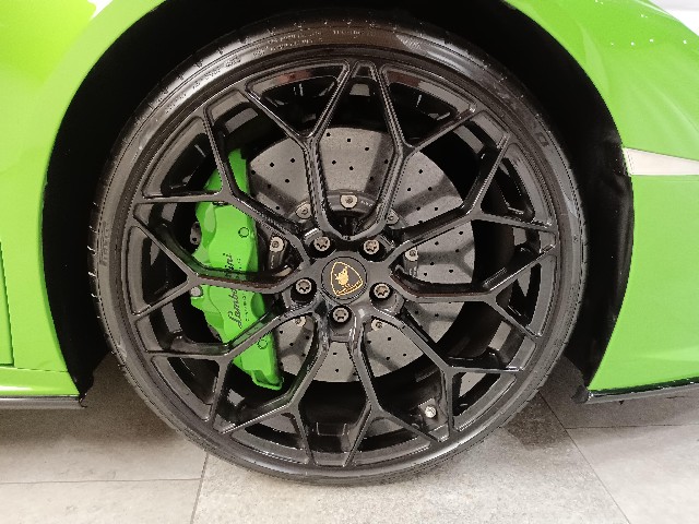 LAMBORGHINI HURACAN 2021 Image 21