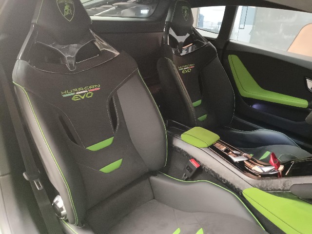 LAMBORGHINI HURACAN 2021 Image 24
