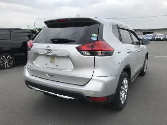 NISSAN X-TRAIL 2018 Image 10