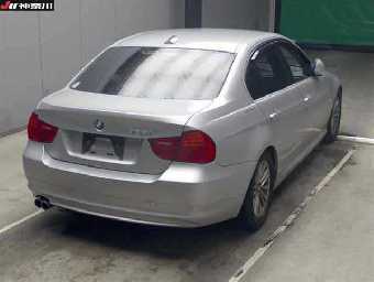 BMW 3 SERIES 2010 Image 4