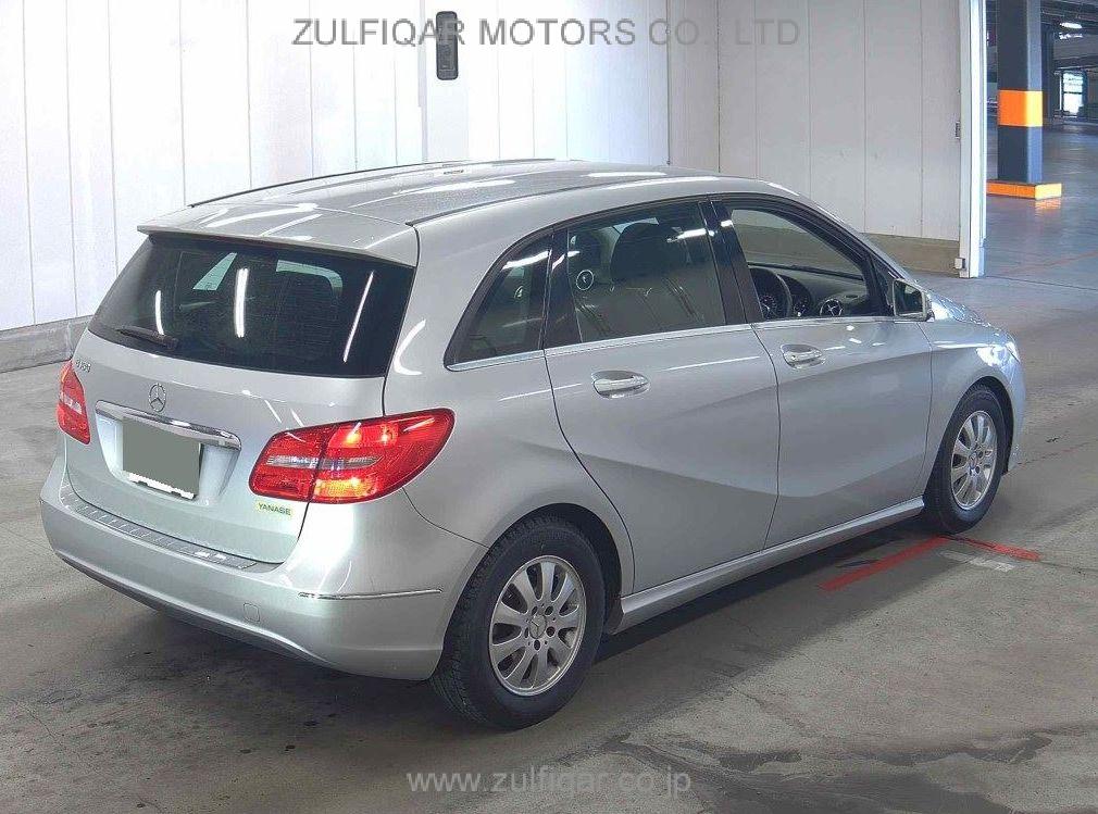 MERCEDES BENZ B CLASS 2014 Image 5