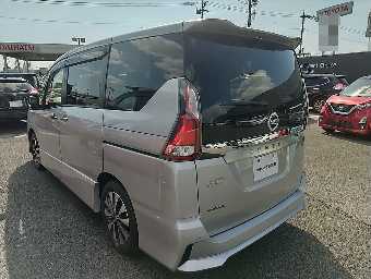 NISSAN SERENA 2018 Image 4