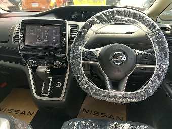 NISSAN SERENA 2018 Image 5